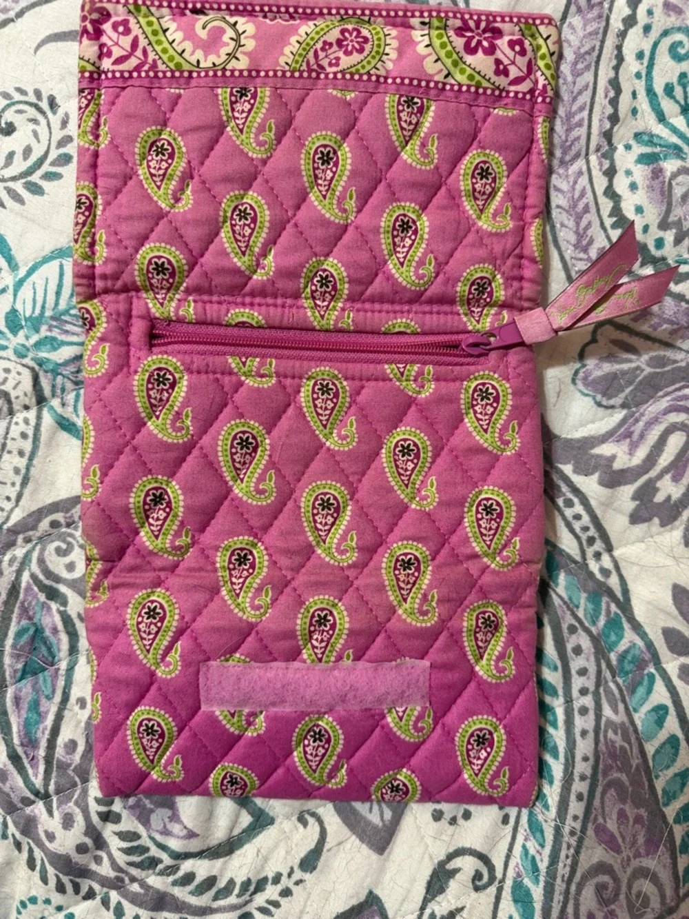 Rare Vera Bradley Bermuda Pink Quilted Tri-Fold Wallet with Paisley Lime Accents - Picture 4 of 15